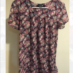 Women’s floral dress/blouse